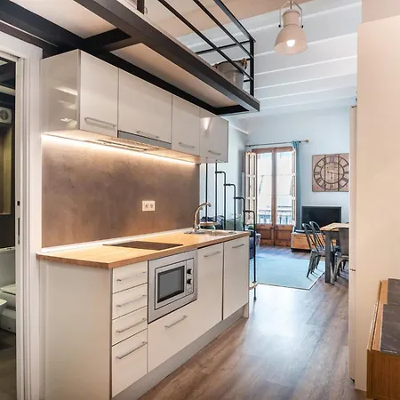 דירה Beautiful Renovated Loft Minutes From The ברצלונה