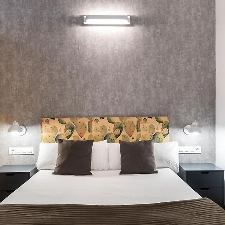 דירה Beautiful Renovated Loft Minutes From The *