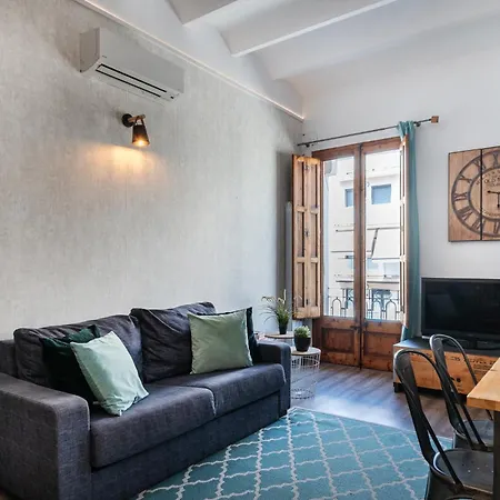 شقة Beautiful Renovated Loft Minutes From The *