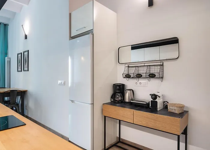 アパート Beautiful Renovated Loft Minutes From The *