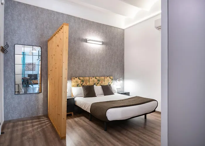 Beautiful Renovated Loft Minutes From The アパート *